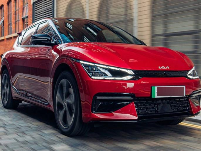 kia india likely to launch all electric ev6 in our market | जाळ अन् धूर! एका चार्जमध्ये पुणे-कोल्हापूर-पुणे; १८ मिनिटांमध्ये ८०% चार्ज होणार kia india likely to launch all electric ev6 in our market | जाळ अन् धूर! एका चार्जमध्ये पुणे-कोल्हापूर-पुणे; १८ मिनिटांमध्ये ८०% चार्ज होणार