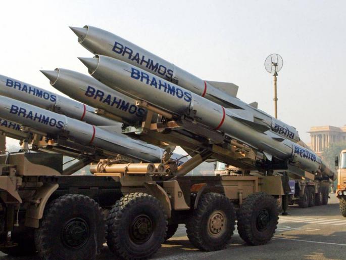 indian missile lands in pakistan raised questions over pakistan air defense system | भारतीय क्षेपणास्त्र हद्दीत घुसूनही पाकिस्ताननं का नाही पाडलं? जाणून घ्या इंटरेस्टिंग उत्तर indian missile lands in pakistan raised questions over pakistan air defense system | भारतीय क्षेपणास्त्र हद्दीत घुसूनही पाकिस्ताननं का नाही पाडलं? जाणून घ्या इंटरेस्टिंग उत्तर