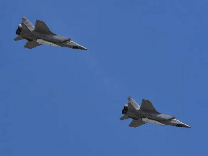 Russia Strikes Ukraine With Its Newest Hypersonic Missiles For First Time | Russia vs Ukraine War: युक्रेनवर रशियाने केला ‘हायपरसॉनिक’ हल्ला; भूमिगत शस्त्रागार उद्ध्वस्त