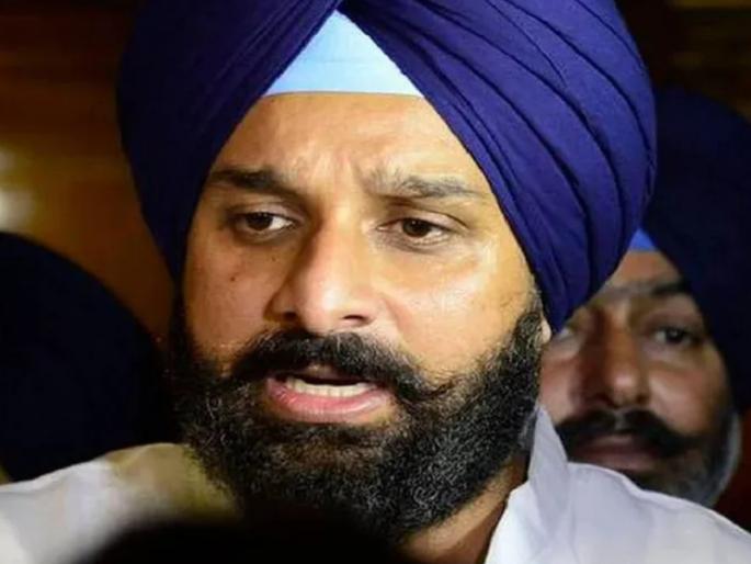 Shiromani Akali Dal leader Bikram Singh Majithia troubles increased AAP government handed over investigation of drugs case to SIT | 'आप' सरकारचा पहिला 'वार'! शिरोमणी अकाली दलाचे नेते बिक्रम सिंग ड्रग्ज प्रकरणी आता SIT चौकशी करणार Shiromani Akali Dal leader Bikram Singh Majithia troubles increased AAP government handed over investigation of drugs case to SIT | 'आप' सरकारचा पहिला 'वार'! शिरोमणी अकाली दलाचे नेते बिक्रम सिंग ड्रग्ज प्रकरणी आता SIT चौकशी करणार