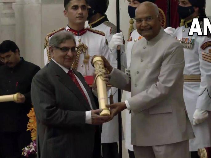 6 people from the state honored with Padma awards | राज्यातील ६ जणांचा पद्म पुरस्काराने सन्मान; पूनावाला, चंद्रशेखरन यांचा पद्मभूषणनं गौरव 6 people from the state honored with Padma awards | राज्यातील ६ जणांचा पद्म पुरस्काराने सन्मान; पूनावाला, चंद्रशेखरन यांचा पद्मभूषणनं गौरव