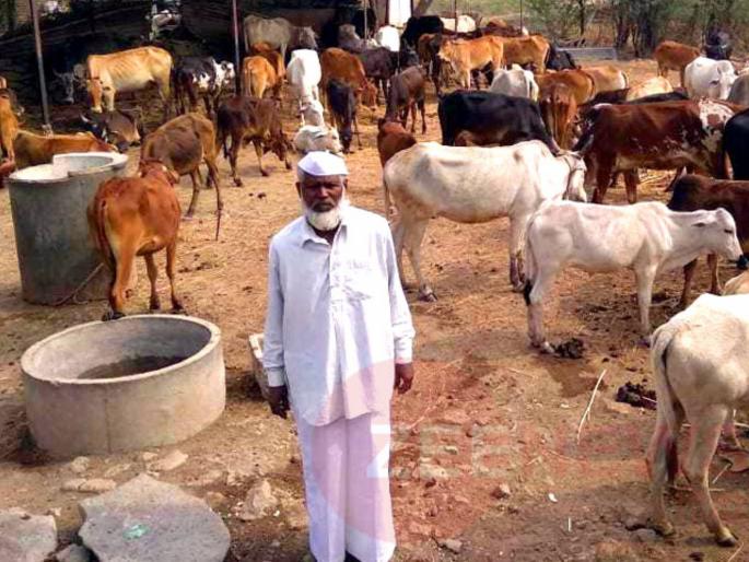 padmashree shabbir mamu wants identity card from government | ‘पद्मश्री’ने गौरव केलात, त्याचे ओळखपत्र द्या ना! बीडमधील शब्बीर मामूंची अनोखी मागणी padmashree shabbir mamu wants identity card from government | ‘पद्मश्री’ने गौरव केलात, त्याचे ओळखपत्र द्या ना! बीडमधील शब्बीर मामूंची अनोखी मागणी