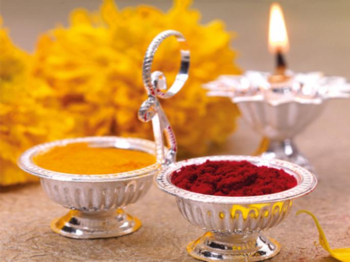 hype to attract voters event format for festivals expensive variety for haldi kunku ceremony | मतदारांना आकर्षित करण्यासाठी उधळण; उत्सवांना इव्हेंटचे स्वरूप, हळदी-कुंकू समारंभासाठी महागडे वाण hype to attract voters event format for festivals expensive variety for haldi kunku ceremony | मतदारांना आकर्षित करण्यासाठी उधळण; उत्सवांना इव्हेंटचे स्वरूप, हळदी-कुंकू समारंभासाठी महागडे वाण