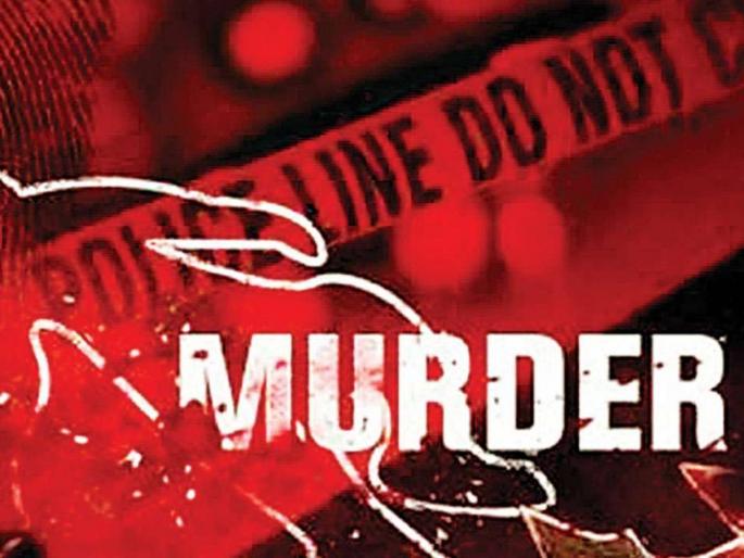 Wife stabbed to death Child hanged video goes viral | कुदळीने घाव घालून पत्नीची हत्या; मुलाला फाशी, व्हिडीओ केला व्हायरल