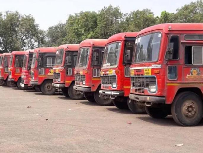 250 crore employees lost due to ST strike with losses of one and a half to four lakhs each | एसटी संपामुळे बुडाले कर्मचाऱ्यांचे २५० कोटी; आंदोलन लांबले, प्रत्येकी दीड ते चार लाखांचे नुकसान 250 crore employees lost due to ST strike with losses of one and a half to four lakhs each | एसटी संपामुळे बुडाले कर्मचाऱ्यांचे २५० कोटी; आंदोलन लांबले, प्रत्येकी दीड ते चार लाखांचे नुकसान