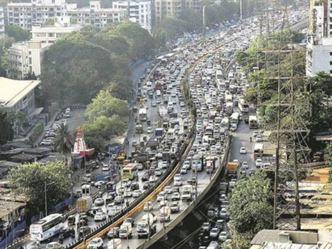 Just dreams of a fast journey but what about restroom and toilets | नुसतीच वेगवान प्रवासाची स्वप्ने, पण ‘पी’चे काय?; यंत्रणांच्या गोंधळात जीव टांगणीला Just dreams of a fast journey but what about restroom and toilets | नुसतीच वेगवान प्रवासाची स्वप्ने, पण ‘पी’चे काय?; यंत्रणांच्या गोंधळात जीव टांगणीला