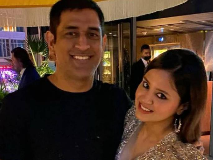 sakshi dhoni questioned power crisis in jharkhand see the tweet ms dhoni wife | Sakshi Dhoni: लोडशेडिंग आणि वीज संकटावर साक्षी धोनीचे सरकारला रोखठोक सवाल, व्यक्त केली तीव्र नाराजी!