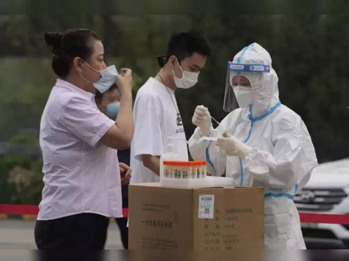 Coronavirus In China Mass Testing 3 Times A Week In 11 Districts Including Chaoyang Of Beijing | Coronavirus in China: चीनच्या बिजिंगमध्ये कोरोनाचा हाहा:कार! लोकांना आठवड्यातून तीन वेळा कोरोना चाचणीचे आदेश Coronavirus In China Mass Testing 3 Times A Week In 11 Districts Including Chaoyang Of Beijing | Coronavirus in China: चीनच्या बिजिंगमध्ये कोरोनाचा हाहा:कार! लोकांना आठवड्यातून तीन वेळा कोरोना चाचणीचे आदेश