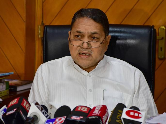 home minister dilip walse patil says no any Inhumane treatment to mp Navneet Rana in jail | Navneet Rana: नवनीत राणांना कोठडीत हीन वागणूक? नेमकं काय घडलं? गृहमंत्र्यांनी स्पष्टच सांगितलं home minister dilip walse patil says no any Inhumane treatment to mp Navneet Rana in jail | Navneet Rana: नवनीत राणांना कोठडीत हीन वागणूक? नेमकं काय घडलं? गृहमंत्र्यांनी स्पष्टच सांगितलं