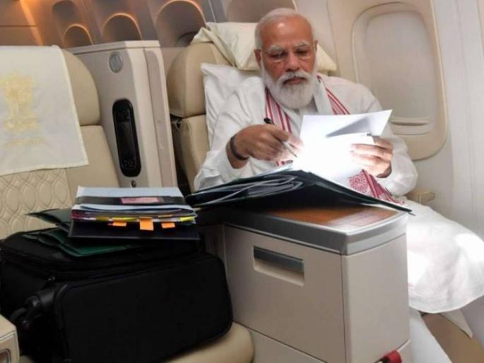 There is a swimming pool in Modis airplane says congress leader Adhir Ranjan Chowdhury | "पंतप्रधान नरेंद्र मोदींच्या विमानात स्विमिंग पूल; आंघोळ करत करत परदेशी जातात" There is a swimming pool in Modis airplane says congress leader Adhir Ranjan Chowdhury | "पंतप्रधान नरेंद्र मोदींच्या विमानात स्विमिंग पूल; आंघोळ करत करत परदेशी जातात"