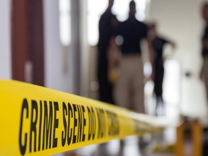 Attempted urination of a woman eight persons charged in molestation case | महिलेला लघवी पाजण्याचा प्रयत्न, विनयभंग प्रकरणी आठ जणांवर गुन्हा दाखल Attempted urination of a woman eight persons charged in molestation case | महिलेला लघवी पाजण्याचा प्रयत्न, विनयभंग प्रकरणी आठ जणांवर गुन्हा दाखल