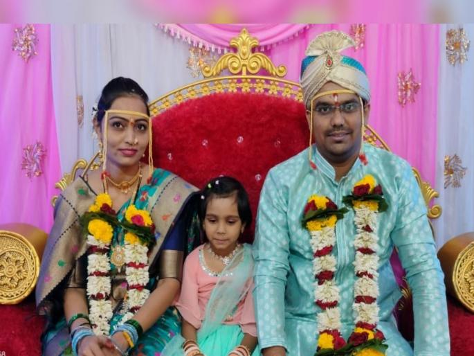 man married with sister in law after he lost his brother | कोरोनानं भाऊ गमावला, विधवा वहिनीसोबत दीरानं केला विवाह; संपूर्ण गावात होतंय कौतुक man married with sister in law after he lost his brother | कोरोनानं भाऊ गमावला, विधवा वहिनीसोबत दीरानं केला विवाह; संपूर्ण गावात होतंय कौतुक