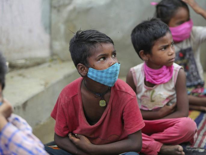 Indian Jain Association to adopt orphaned children in Corona | कौतुकास्पद! कोरोनात अनाथ झालेल्या मुलामुलींना भारतीय जैन संघटना घेणार दत्तक Indian Jain Association to adopt orphaned children in Corona | कौतुकास्पद! कोरोनात अनाथ झालेल्या मुलामुलींना भारतीय जैन संघटना घेणार दत्तक