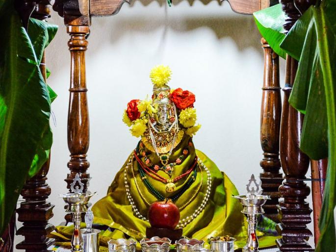 Shravan Shukravar Vrat 2022: Must Do 'These' Four Simple Remedies While Worshiping Vardalakshmi For Wealth! | Shravan Shukravar Vrat 2022: धनवृद्धीसाठी वरदलक्ष्मीची पूजा करताना 'हे' चार सोपे उपाय अवश्य करा! Shravan Shukravar Vrat 2022: Must Do 'These' Four Simple Remedies While Worshiping Vardalakshmi For Wealth! | Shravan Shukravar Vrat 2022: धनवृद्धीसाठी वरदलक्ष्मीची पूजा करताना 'हे' चार सोपे उपाय अवश्य करा!