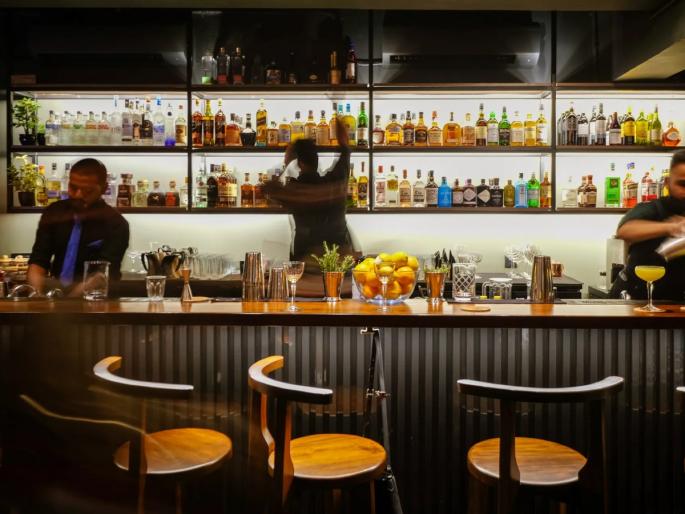 Why does the local goa people afraid of alcohol culture | गोव्यातल्या ‘मद्य संस्कृती’ने स्थानिकांचे पित्त का खवळते? Why does the local goa people afraid of alcohol culture | गोव्यातल्या ‘मद्य संस्कृती’ने स्थानिकांचे पित्त का खवळते?