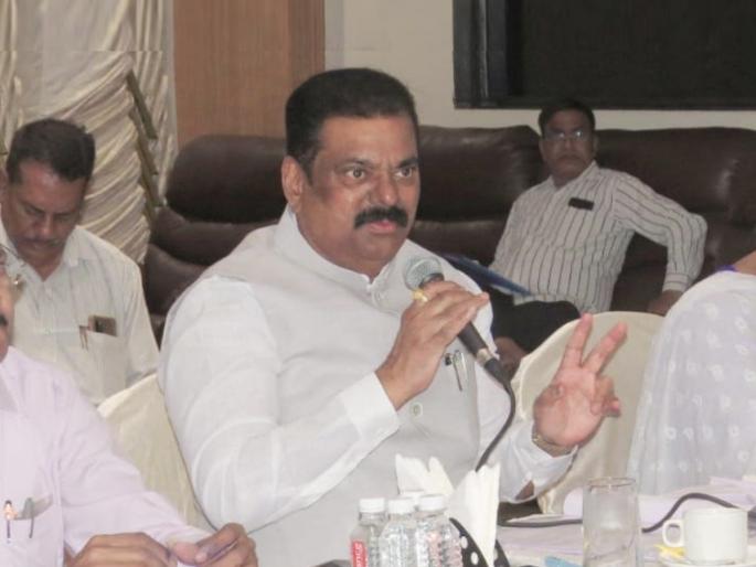 141 tribal villages in Thane district will be converted into ideal villages | ठाणे जिल्ह्यातील १४१ आदिवासीबहूल गावांचे आदर्श गावांमध्ये रुपांतर होणार