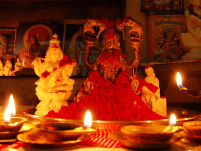 Navratri 2022: Learn how to perform kunkumarchan on Lalita Panchami to seek Goddess's early grace! | Navratri 2022: देवीची शीघ्रकृपा प्राप्त व्हावी, म्हणून ललितापंचमीला कुंकुमार्चन कसे करतात, जाणून घ्या! Navratri 2022: Learn how to perform kunkumarchan on Lalita Panchami to seek Goddess's early grace! | Navratri 2022: देवीची शीघ्रकृपा प्राप्त व्हावी, म्हणून ललितापंचमीला कुंकुमार्चन कसे करतात, जाणून घ्या!