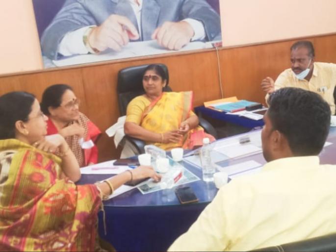 Deposit the amount of aid in the account of 114 terminally ill patients in the district! | जिल्ह्यातील ११४ दुर्धर आजारग्रस्तांच्या खात्यात मदतीची रक्कम जमा करा! Deposit the amount of aid in the account of 114 terminally ill patients in the district! | जिल्ह्यातील ११४ दुर्धर आजारग्रस्तांच्या खात्यात मदतीची रक्कम जमा करा!