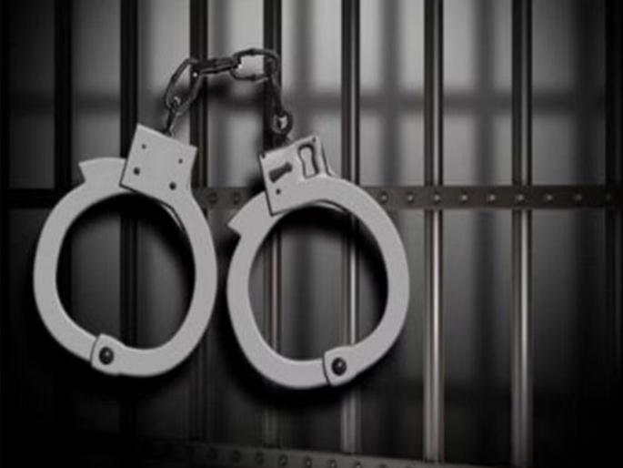 Arrest of molestor of young girl Naupada police action Sent to police custody | तरुणीचा विनयभंग करणाऱ्यास अटक, नौपाडा पोलिसांची कारवाई; पोलीस कोठडीत रवानगी Arrest of molestor of young girl Naupada police action Sent to police custody | तरुणीचा विनयभंग करणाऱ्यास अटक, नौपाडा पोलिसांची कारवाई; पोलीस कोठडीत रवानगी