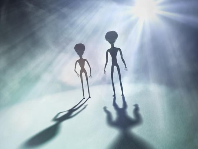 What to answer if approached by aliens Scientists policymakers are busy searching for answers | एलियन्सनी संपर्क साधला तर काय उत्तर द्यावे?; शास्त्रज्ञ, नीतिकार उत्तर शोधण्यात गर्क What to answer if approached by aliens Scientists policymakers are busy searching for answers | एलियन्सनी संपर्क साधला तर काय उत्तर द्यावे?; शास्त्रज्ञ, नीतिकार उत्तर शोधण्यात गर्क