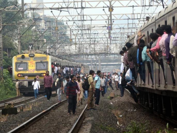 Mumbai Central Railway route to face 27 hour block for dismantling Carnac Bridge from Nov 19 | मध्य रेल्वेवर २७ तासांचा ब्लॉक! कधी आणि कसा, जाणून घ्या संपूर्ण वेळापत्रक; मगच प्रवास करा... Mumbai Central Railway route to face 27 hour block for dismantling Carnac Bridge from Nov 19 | मध्य रेल्वेवर २७ तासांचा ब्लॉक! कधी आणि कसा, जाणून घ्या संपूर्ण वेळापत्रक; मगच प्रवास करा...