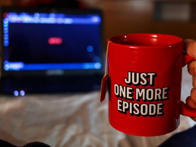 Binge Watching Don't lean in stay stiff How | बिंज वॉचिंग - झुकू नका, ‘ताठ' राहा! - कसं? Binge Watching Don't lean in stay stiff How | बिंज वॉचिंग - झुकू नका, ‘ताठ' राहा! - कसं?