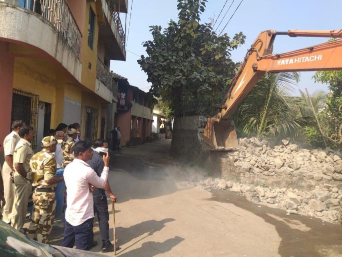 Like UP Navi Mumbai bulldozes properties of gangsters hammers Vicky Deshmukh empire | यूपी प्रमाणेच नवी मुंबईतही गुंडांच्या मालमत्तेवर बुलडोजर, विकी देशमुखच्या साम्राज्यावर हातोडा