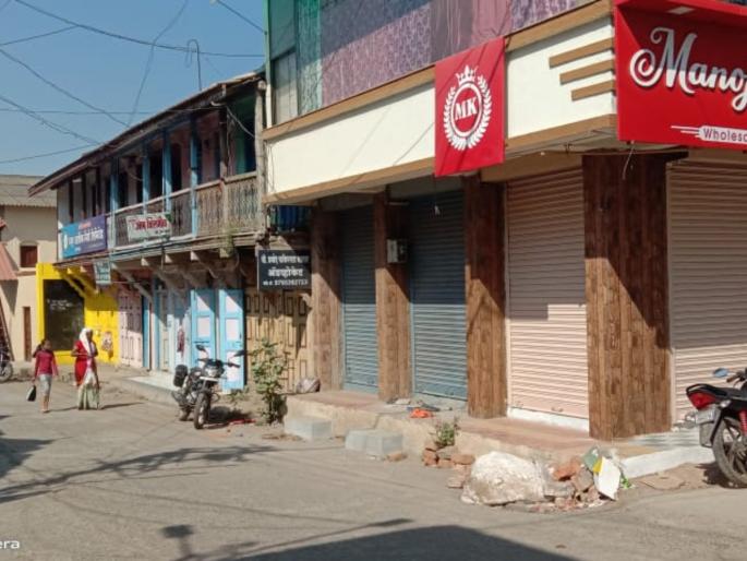 Savarkar's birth town Bhagur strictly closed, Rahul Gandhi protests | सावरकर यांच्या जन्म गावी भगूरला कडकडीत बंद, राहुल गांधी यांचा निषेध Savarkar's birth town Bhagur strictly closed, Rahul Gandhi protests | सावरकर यांच्या जन्म गावी भगूरला कडकडीत बंद, राहुल गांधी यांचा निषेध