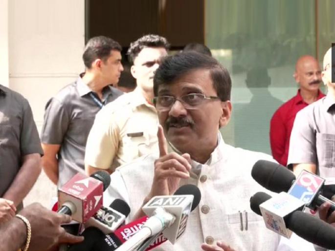 A revolutionary speech a different Rahul Gandhi was revealed to the country says Sanjay Raut | Sanjay Raut: क्रांतिकारी भाषण, वेगळ्या राहुल गांधींचा साक्षात्कार देशाला झाला; संजय राऊतांची स्तुतिसुमनं A revolutionary speech a different Rahul Gandhi was revealed to the country says Sanjay Raut | Sanjay Raut: क्रांतिकारी भाषण, वेगळ्या राहुल गांधींचा साक्षात्कार देशाला झाला; संजय राऊतांची स्तुतिसुमनं