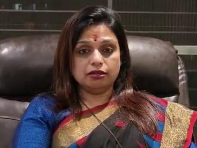 Someone is following me Sheetal Mhatre run to the police A case has been registered against two unknown persons | "कुणीतरी माझा पाठलाग करतंय", शीतल म्हात्रेंची पोलिसात धाव; दोन अनोळखी व्यक्तींविरोधात गुन्हा दाखल Someone is following me Sheetal Mhatre run to the police A case has been registered against two unknown persons | "कुणीतरी माझा पाठलाग करतंय", शीतल म्हात्रेंची पोलिसात धाव; दोन अनोळखी व्यक्तींविरोधात गुन्हा दाखल