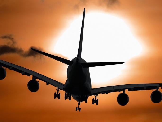 Flight from Dubai to Tamil Nadu makes 'emergency landing' in Daboli | दुबईहून तमिळनाडू जाणाऱ्या विमानेचे दाबोळीत ‘इमरजेंन्सी लँण्डींग’