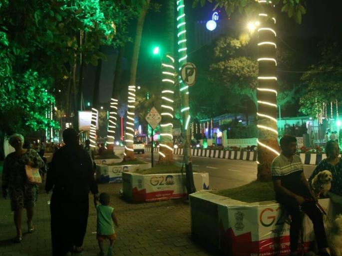 35 percent of Mumbai beautification works left! The municipality aims to complete the works by May | मुंबई सुशोभीकरणाची ३५ टक्के कामे बाकी! मेपर्यंत कामे उरकण्याचे पालिकेसमोर उद्दिष्ट 35 percent of Mumbai beautification works left! The municipality aims to complete the works by May | मुंबई सुशोभीकरणाची ३५ टक्के कामे बाकी! मेपर्यंत कामे उरकण्याचे पालिकेसमोर उद्दिष्ट