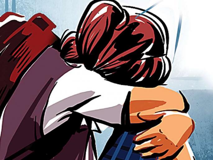 Girl molested in school lab Misdeeds of a retired teacher | शाळेच्या लॅबमध्ये मुलीवर अत्याचार; निवृत्तीला आलेल्या शिक्षकाचे कुकृत्य Girl molested in school lab Misdeeds of a retired teacher | शाळेच्या लॅबमध्ये मुलीवर अत्याचार; निवृत्तीला आलेल्या शिक्षकाचे कुकृत्य