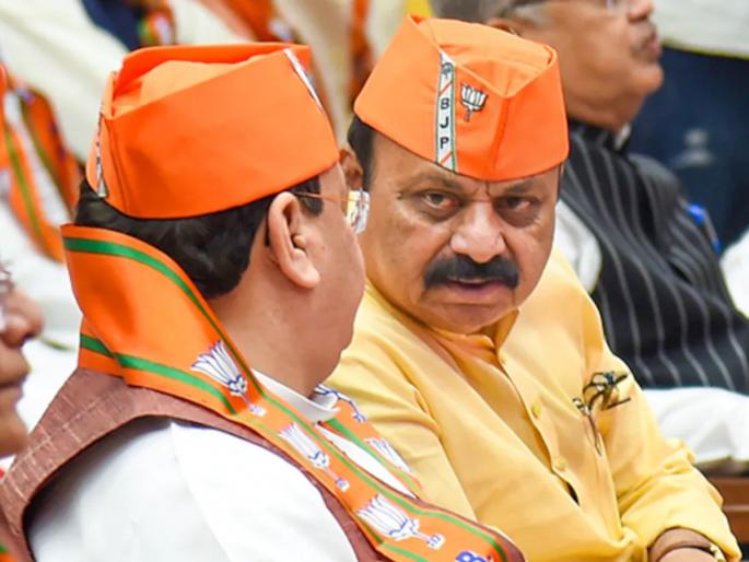 Give a ticket or go to another party Attempts to resolve the rebellion by superiors | तिकीट देता की, जाऊ दुसऱ्या पक्षात? बंडखाेरीवर वरिष्ठांकडून तोडग्याचे प्रयत्न Give a ticket or go to another party Attempts to resolve the rebellion by superiors | तिकीट देता की, जाऊ दुसऱ्या पक्षात? बंडखाेरीवर वरिष्ठांकडून तोडग्याचे प्रयत्न