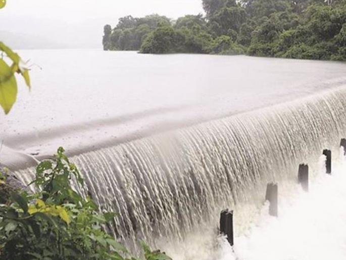 The rains are prolonged the water shortage is also prolonged 80 percent of water storage in lake area | पाऊस लांबला, पाणीकपातही लांबली; तलाव क्षेत्रातील पाण्याचा साठा ८० टक्के The rains are prolonged the water shortage is also prolonged 80 percent of water storage in lake area | पाऊस लांबला, पाणीकपातही लांबली; तलाव क्षेत्रातील पाण्याचा साठा ८० टक्के