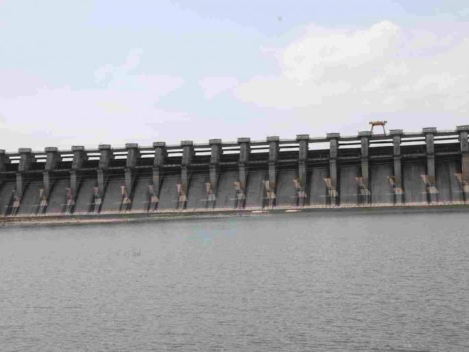 Marathwada is thirsty! How far is the water storage in the dams in the state? | मराठवाडा तहानलेलाच! राज्यातील धरणांमधील पाणीसाठा कुठपर्यंत? 