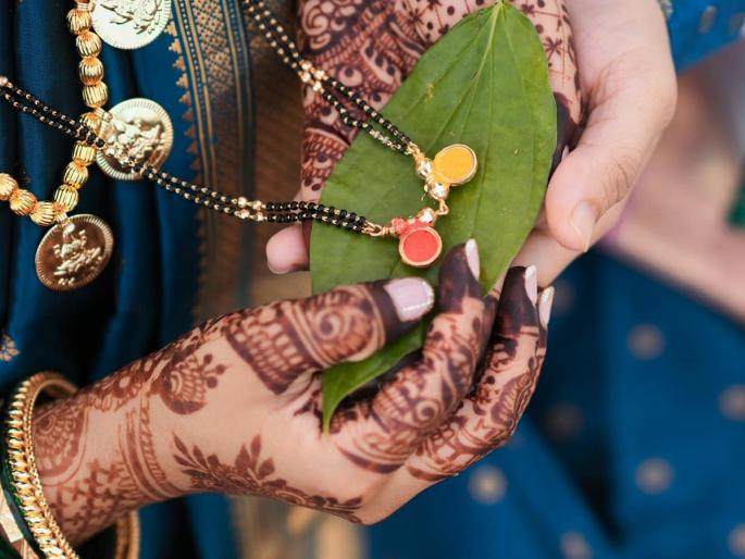 Indian Marriage: Why 'this' shloka is most important while wearing mangalsutra in marriage ceremony? Find out! | Indian Marriage: लग्नविधीमध्ये मंगळसूत्र घालताना 'या' श्लोकाला सर्वाधिक महत्त्व का? जाणून घ्या! Indian Marriage: Why 'this' shloka is most important while wearing mangalsutra in marriage ceremony? Find out! | Indian Marriage: लग्नविधीमध्ये मंगळसूत्र घालताना 'या' श्लोकाला सर्वाधिक महत्त्व का? जाणून घ्या!