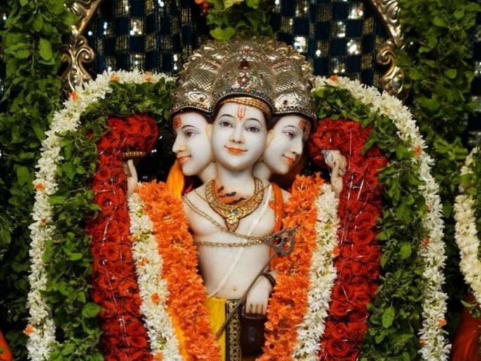 Chaturmas 2025: Start Datta Bavani from Thursday in Chaturmas, just follow 'this' rule! | Chaturmas 2025: चातुर्मासात गुरुवारपासून सुरू करा दत्तबावनी, फक्त पाळा 'हे' नियम! Chaturmas 2025: Start Datta Bavani from Thursday in Chaturmas, just follow 'this' rule! | Chaturmas 2025: चातुर्मासात गुरुवारपासून सुरू करा दत्तबावनी, फक्त पाळा 'हे' नियम!