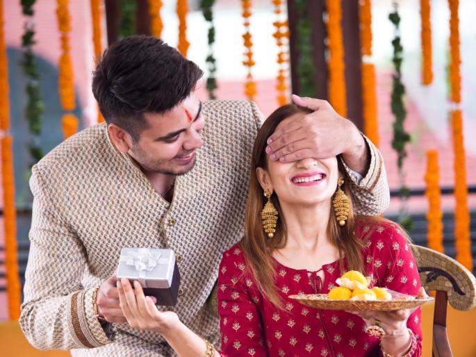 Raksha Bandhan 2025: Give this priceless gift to your sister on Raksha Bandhan, it will be remembered for a lifetime! | Raksha Bandhan 2025: रक्षाबंधनाला बहिणीला द्या 'ही' अमूल्य भेट, आयुष्यभर लक्षात राहील! Raksha Bandhan 2025: Give this priceless gift to your sister on Raksha Bandhan, it will be remembered for a lifetime! | Raksha Bandhan 2025: रक्षाबंधनाला बहिणीला द्या 'ही' अमूल्य भेट, आयुष्यभर लक्षात राहील!