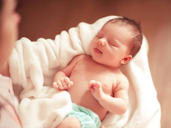 Janmashtami 2025: Want to name your baby after Krishna? Here is a list of 108 Krishna names with meaning; which also includes names for girls! | Krishna Janmashtami 2025: बाळाला कृष्णाचे नाव ठेवायचंय? ही घ्या १०८ नावांची यादी; अगदी मुलींचीही