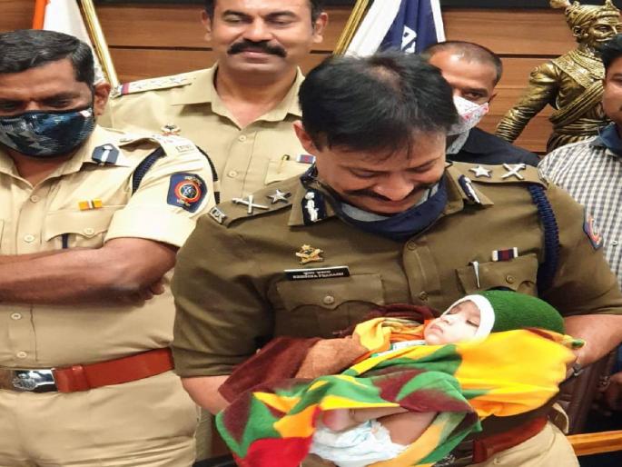 The woman who abducted four-month-old girl is in police custody | चार महिन्यांच्या चिमुकलीचे अपहरण करणारी महिला पोलिसांच्या जाळ्यात