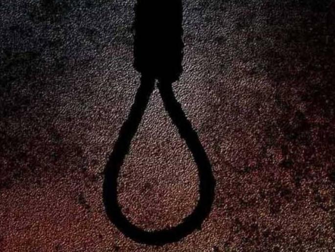 farmer suicide in gadchiroli | मानसिक तणावाने त्रस्त शेतकऱ्याने घेतला गळफास farmer suicide in gadchiroli | मानसिक तणावाने त्रस्त शेतकऱ्याने घेतला गळफास