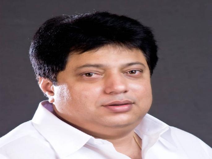 Congress MLA threatens to kill district health officer in front of police | काँग्रेस आमदाराची डॉक्टरसोबत दादागिरी; जिल्हा आरोग्य अधिकाऱ्याला पोलिसांसमोर मारण्याची धमकी Congress MLA threatens to kill district health officer in front of police | काँग्रेस आमदाराची डॉक्टरसोबत दादागिरी; जिल्हा आरोग्य अधिकाऱ्याला पोलिसांसमोर मारण्याची धमकी