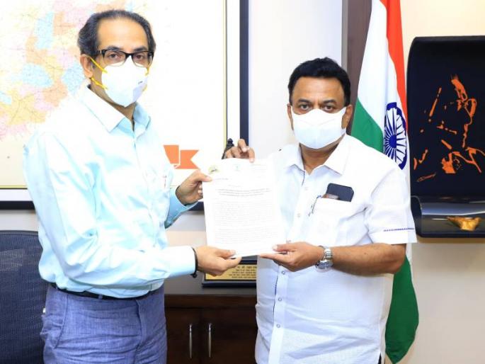 Build underground tunnels to prevent flooding in Mumbai like Tokyo | टोकियो प्रमाणे मुंबईतील पूरपरिस्थिती रोखण्यासाठी जमिनीखाली बोगदे बांधा; सुनील प्रभूंची मुख्यमंत्र्याशी चर्चा Build underground tunnels to prevent flooding in Mumbai like Tokyo | टोकियो प्रमाणे मुंबईतील पूरपरिस्थिती रोखण्यासाठी जमिनीखाली बोगदे बांधा; सुनील प्रभूंची मुख्यमंत्र्याशी चर्चा