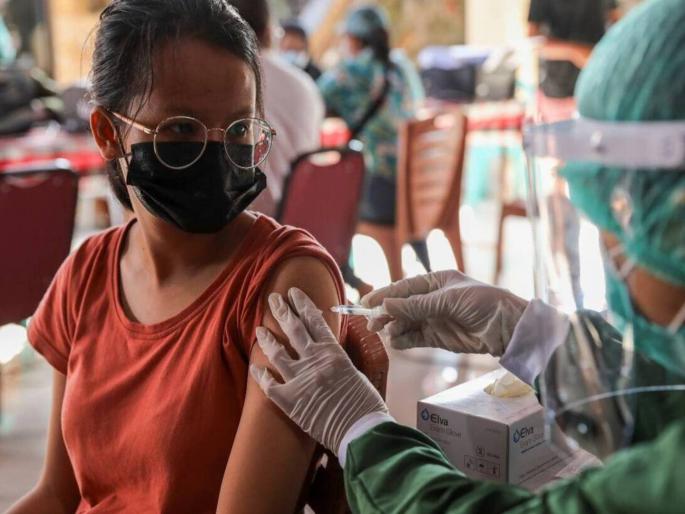 Corona Vaccination moderna covid 19 vaccine is likely to reach india this week | Corona Vaccination: कोरोनाच्या डेल्टा व्हेरिएंटचं नो टेन्शन; याच आठवड्यात देशात येणार जबरदस्त लस Corona Vaccination moderna covid 19 vaccine is likely to reach india this week | Corona Vaccination: कोरोनाच्या डेल्टा व्हेरिएंटचं नो टेन्शन; याच आठवड्यात देशात येणार जबरदस्त लस