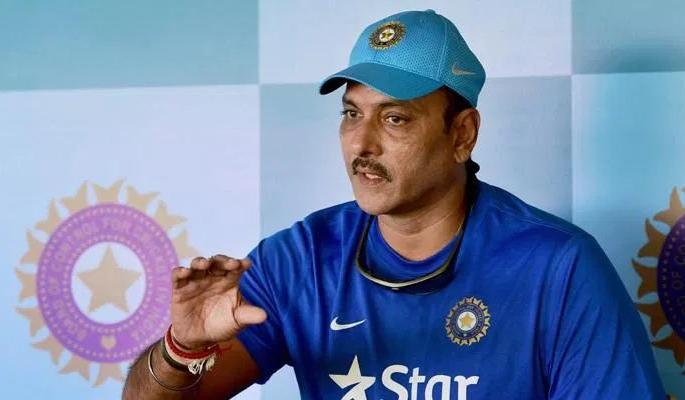 Ravi Shastri becomes a emotional, special message written before the first Test match | पहिल्या कसोटी सामन्यापूर्वी रवी शास्त्री झाले भावूक, लिहिला खास मेसेज