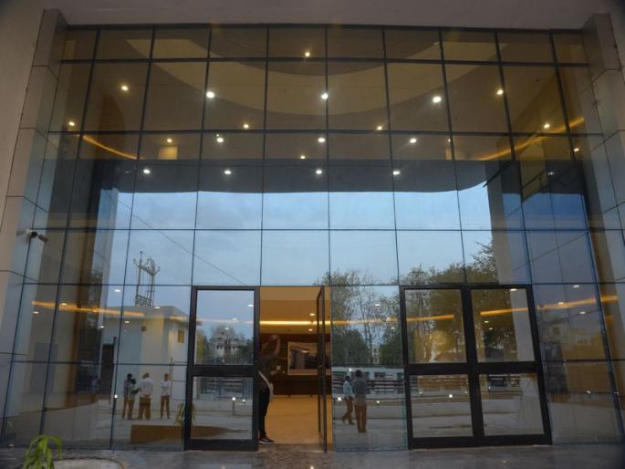 new theater's problem series | बंदिस्त नाट्यगृहाचे त्रांगडे new theater's problem series | बंदिस्त नाट्यगृहाचे त्रांगडे