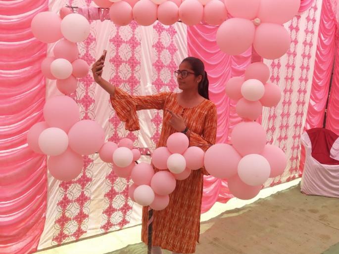 Maharashtra Election Voting Live : Elections 'craze' in new voters | Maharashtra Election Voting Live : नव मतदारांमध्ये मतदानाची ‘क्रेझ’!