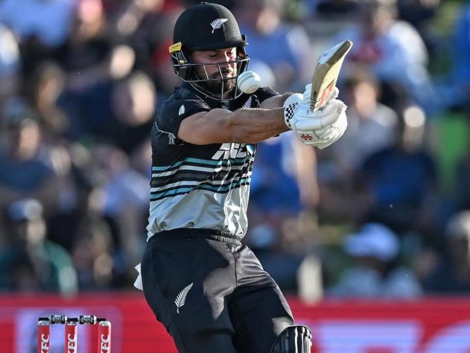 New Zealand vs Australia 1st T20I A brilliant maiden T20I century from Tim Robinson to rescue New Zealand from 6-3 But Australia won by 6 wkts | NZ vs AUS : न्यूझीलंडच्या धावफलकावर फुटबॉल स्कोअर! मग २३ वर्षीय पठ्ठ्यानं ठोकली वादळी सेंच्युरी, पण..