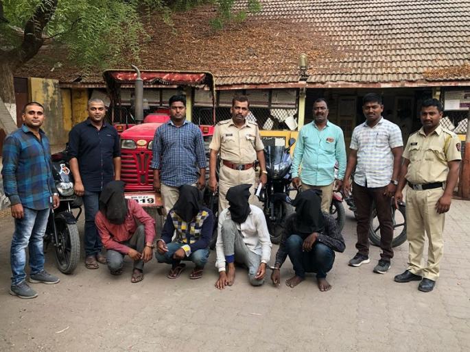 Four accused arrested for the robbery, a pistol | दरोड्याच्या तयारीतील चार आरोपींना अटक, एक पसार